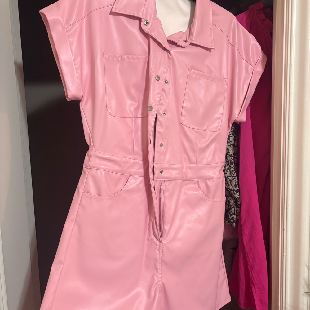 Entro Blush Faux Leather Outfit